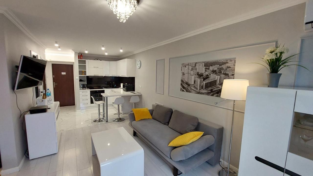 Elegancki Apartament W Sercu Warszawy Warsaw Exterior photo